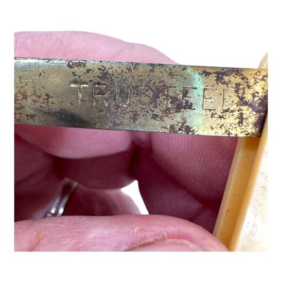 Vintage TRU-STEEL Straight Razor With Cream Handle Rust Barber Retro Decor READ - Picture 4 of 5